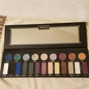 Kat Von D MetalMatte eyeshadow palette